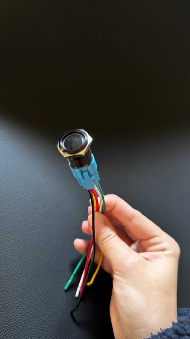 Usb 3.0 aвтомобильные 12в.Усб,Кнопки с фишкой