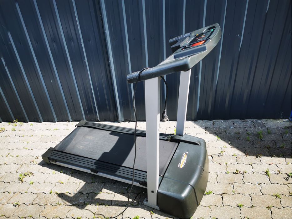 Bieznia treningowa elektromagnetyczna PRO FORM 535 z Niemiec