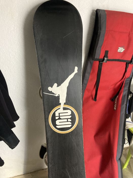 SNOWBOARD MATERIAL