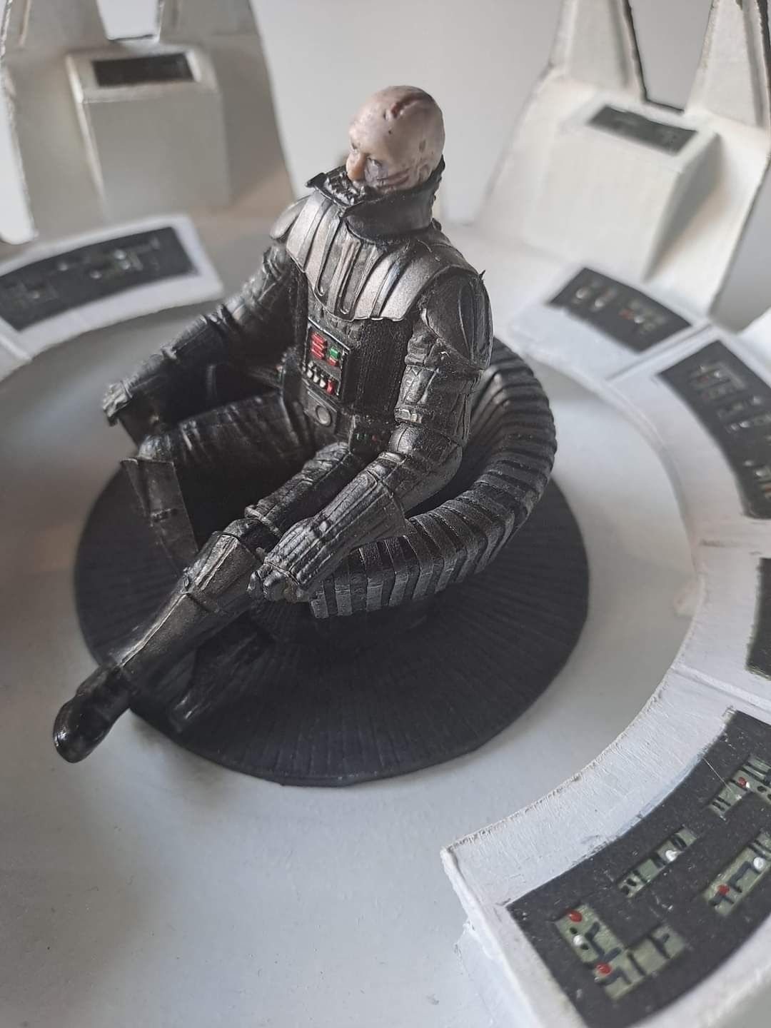 Star Wars Hasbro diorama z kartonu
