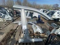 Стойка кузовная центральная правая NISSAN ROGUE 14- 760324BA0A