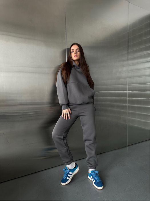 Костюм спортивный