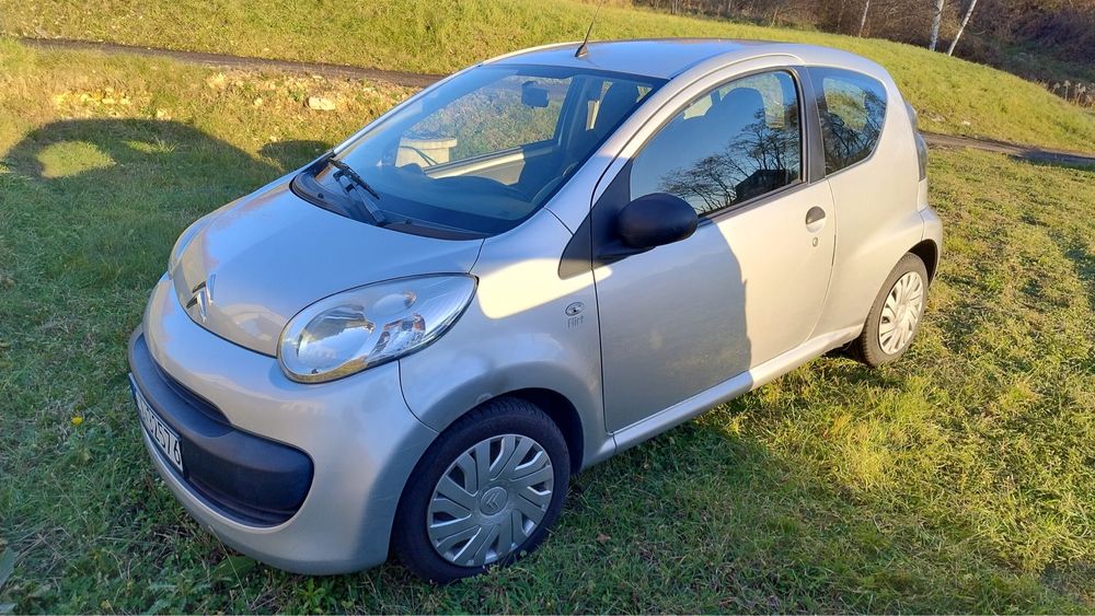 Citroen C1 srebrny