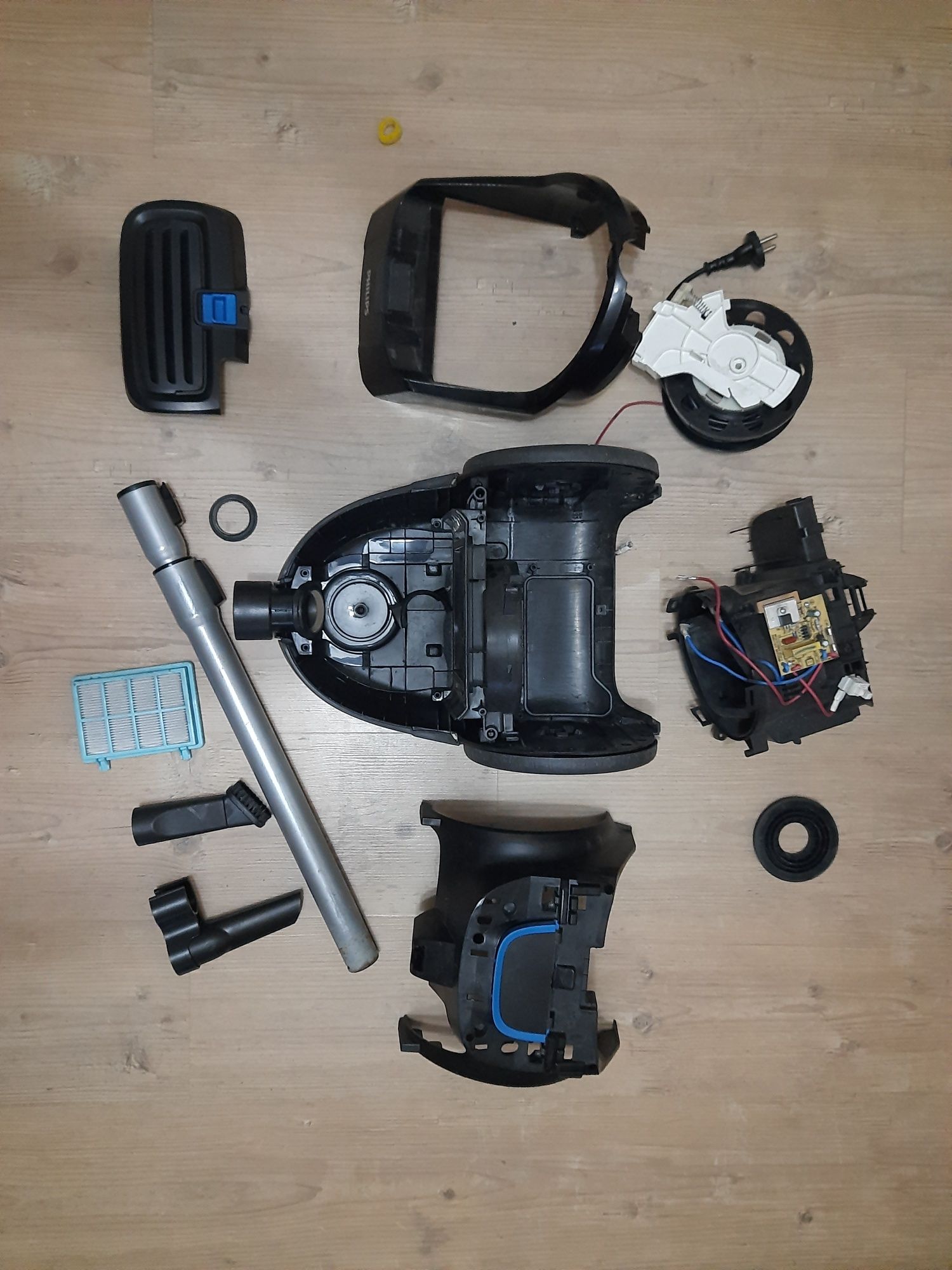 Пылесос Philips FC9350 на запчасти/Пилосмок Philips FC9350