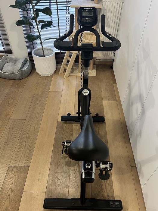 Rower treningowy, spinningowy, stacjonarny Zipro Holo 2