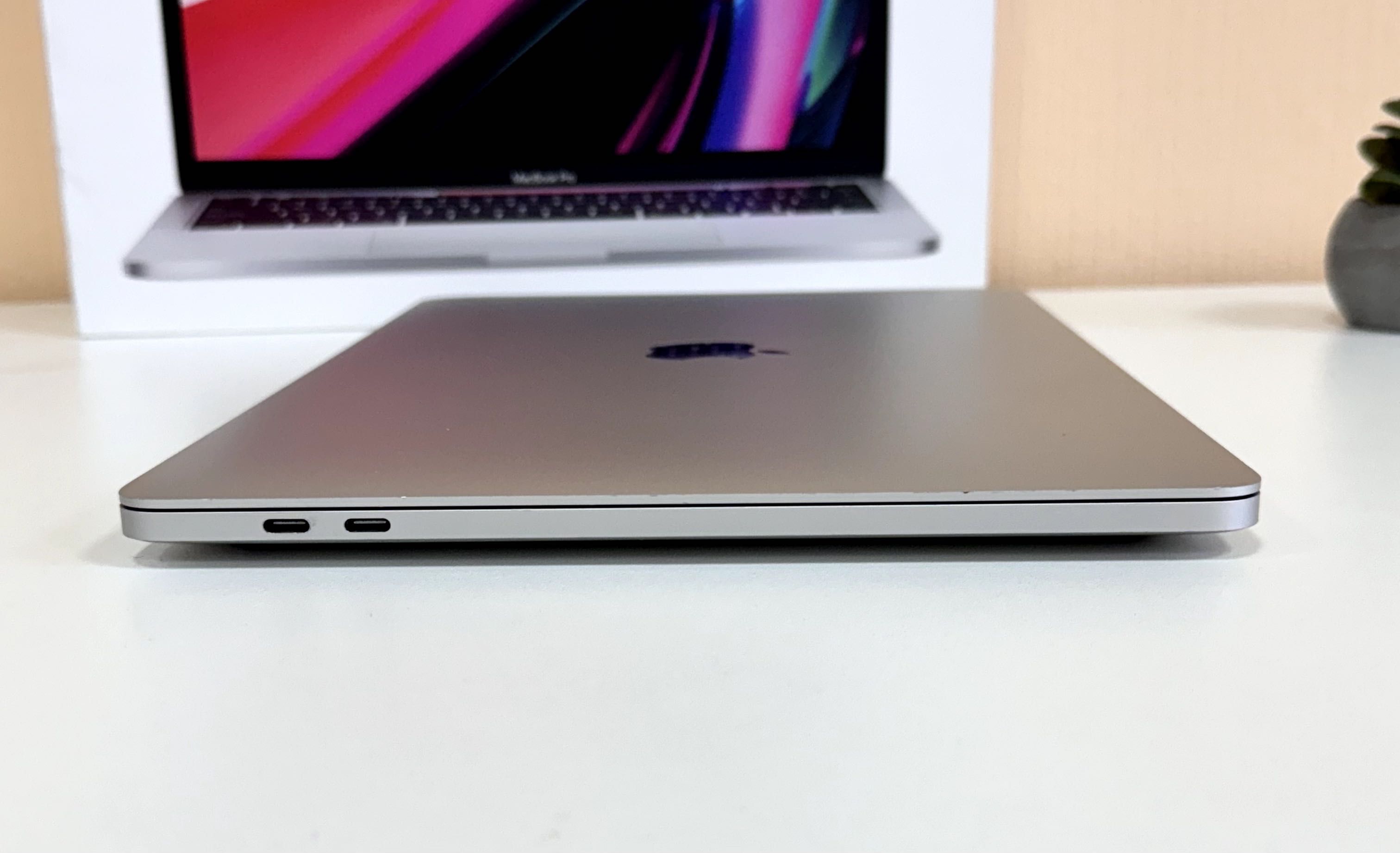 Apple Macbook Pro 13” Silver Late 2020 (MYDA2)