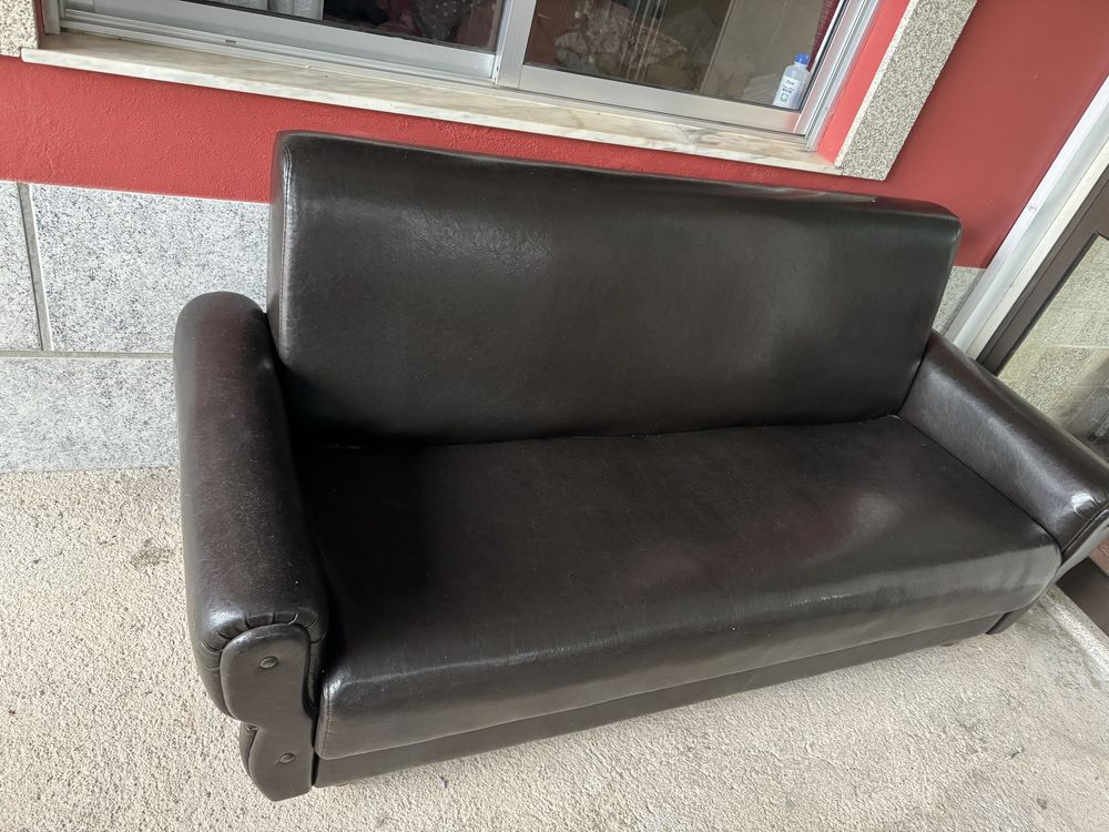 Vendo sofa de 3 lugas.