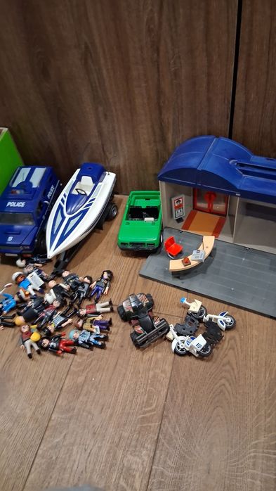 Duży zestaw Playmobil policja