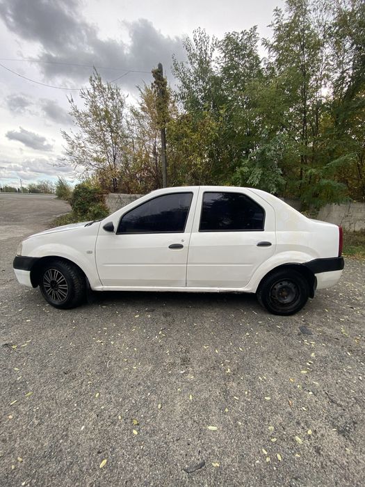 Dacia Logan газ4/бенз переоформление на каждый день всего за 1399$