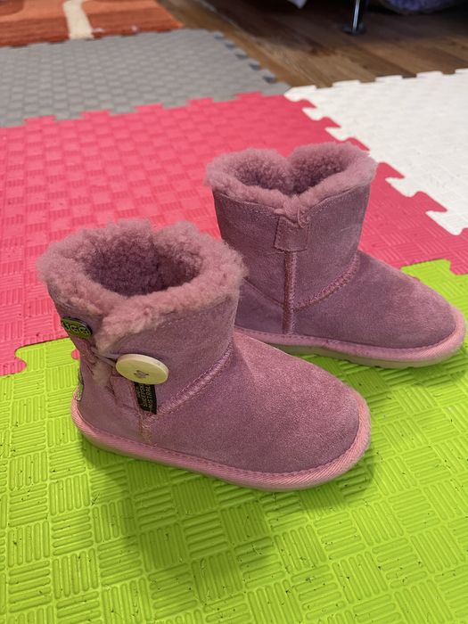 UGG розмір 25, 9/10