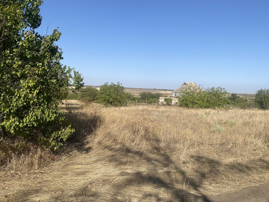 Продам участок 12 соток під будівництво