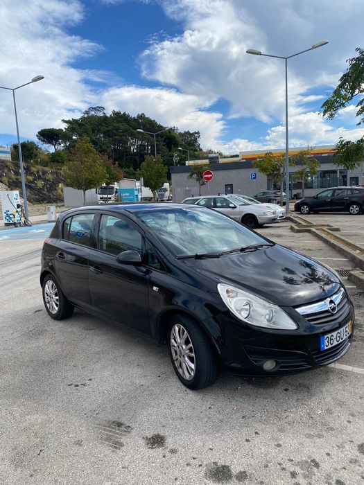 Opel Corsa 1.3 muito económico, o ideal para andar na cidade