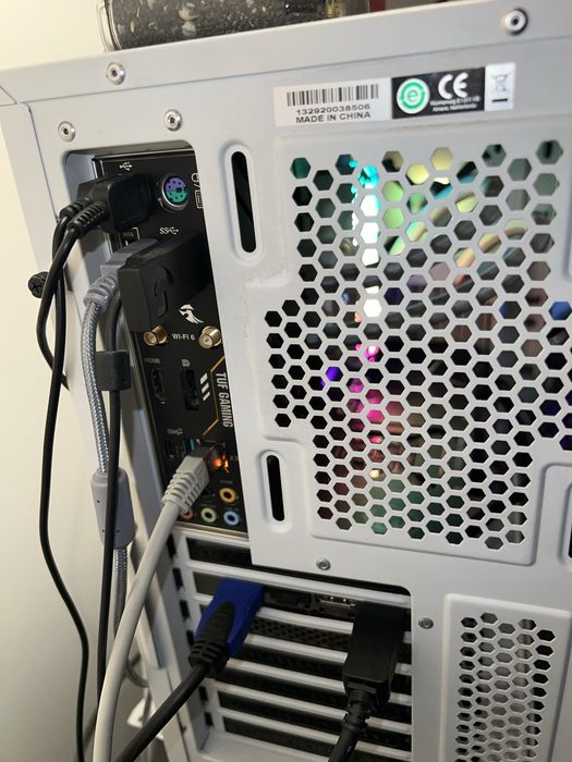 komputer stacjonarny gamingowy gry do gier