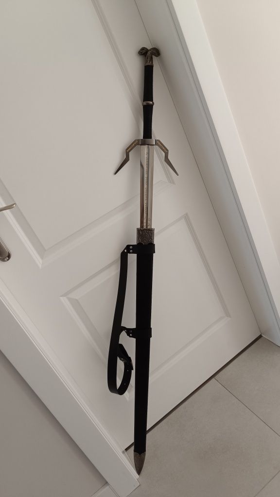 Stalowa Replika Klingi Wiedźmin 3 srebrny cech żmiji Witcher 3 sword