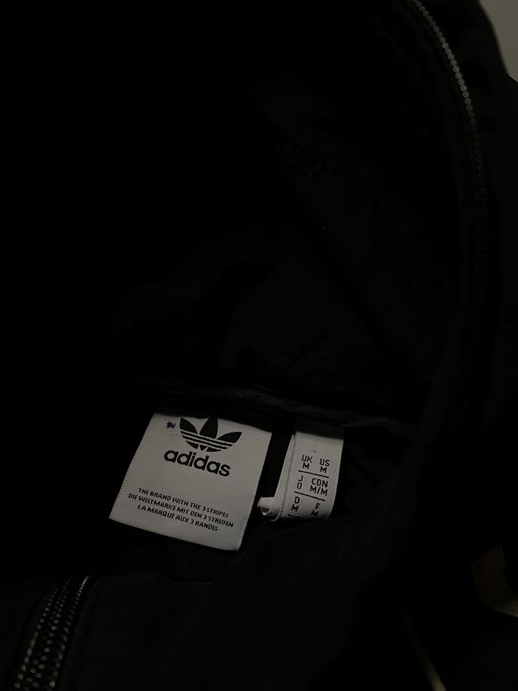 Мужская нейлоновая курточка Adidas из новых коллекций