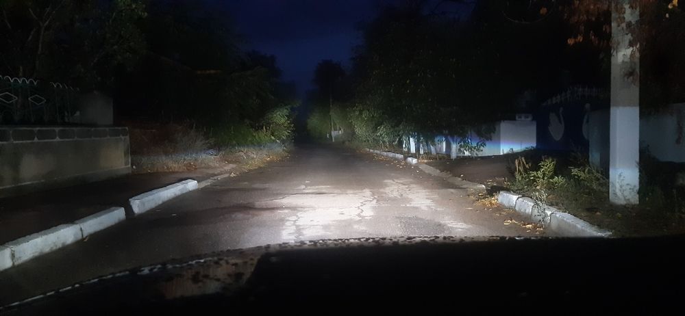 Лед линзы H4/ Y7D  / Y6D .новые.