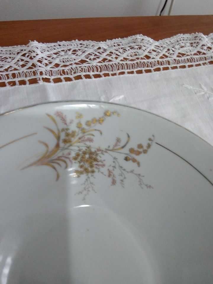 Miseczka salaterka biała złote motywy kwiatowe 17,5 cm