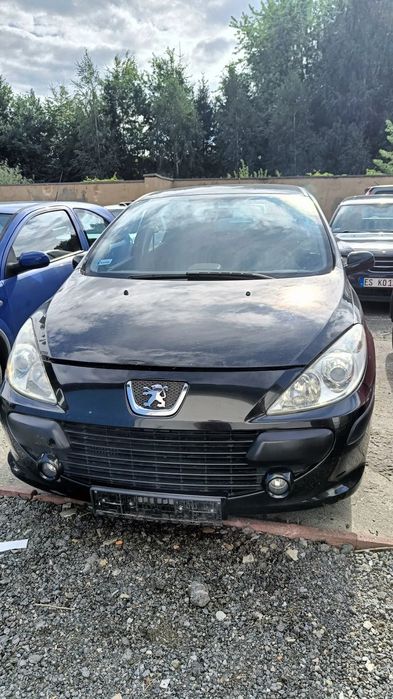 Peugeot 307 polift, lampa przód prawa/lewa, części