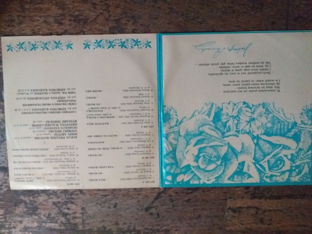 Vinyl x2 ..Postać mi stoi matczyna VeriTon 1985