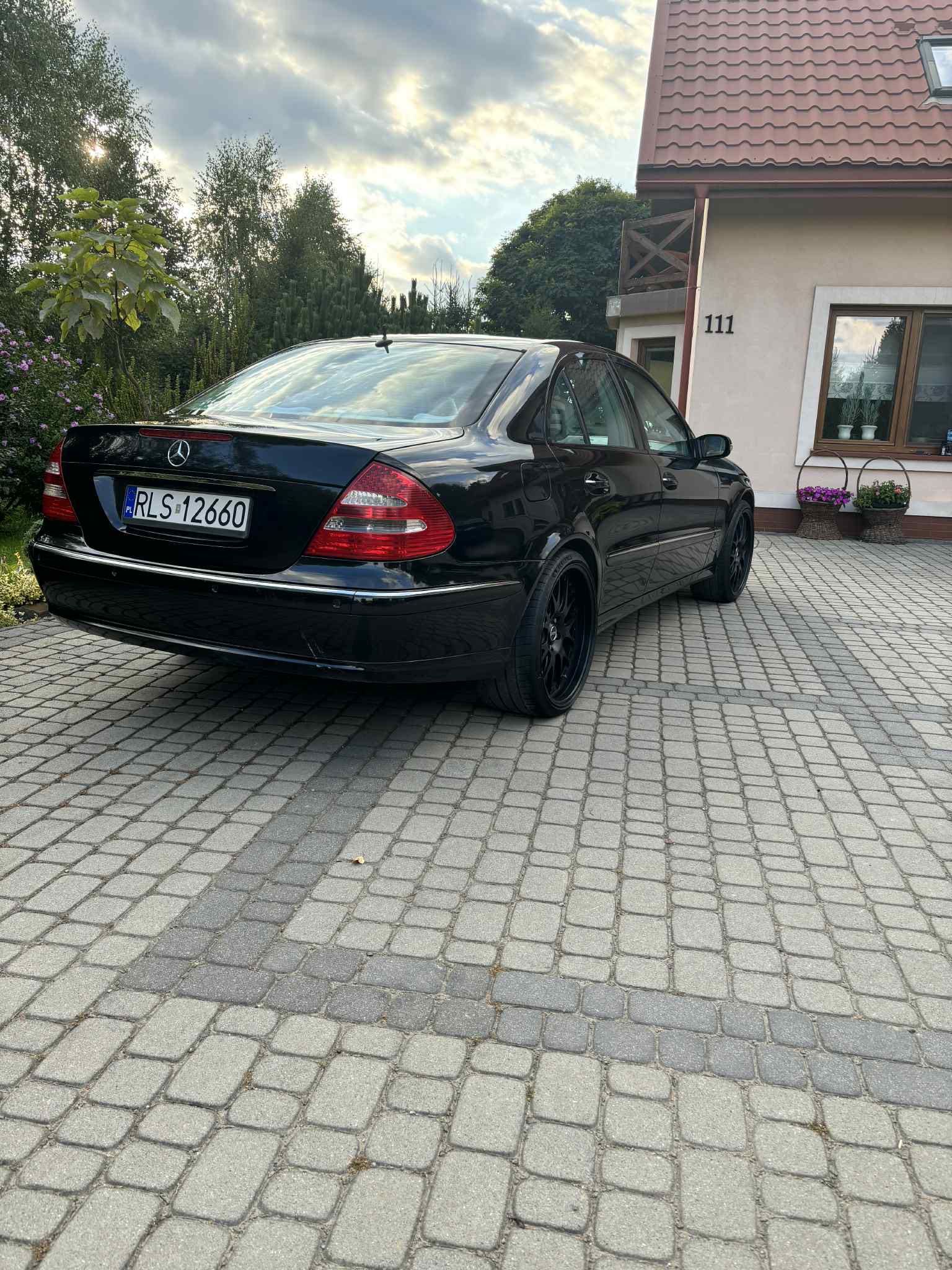 Mercedes E klasa W211