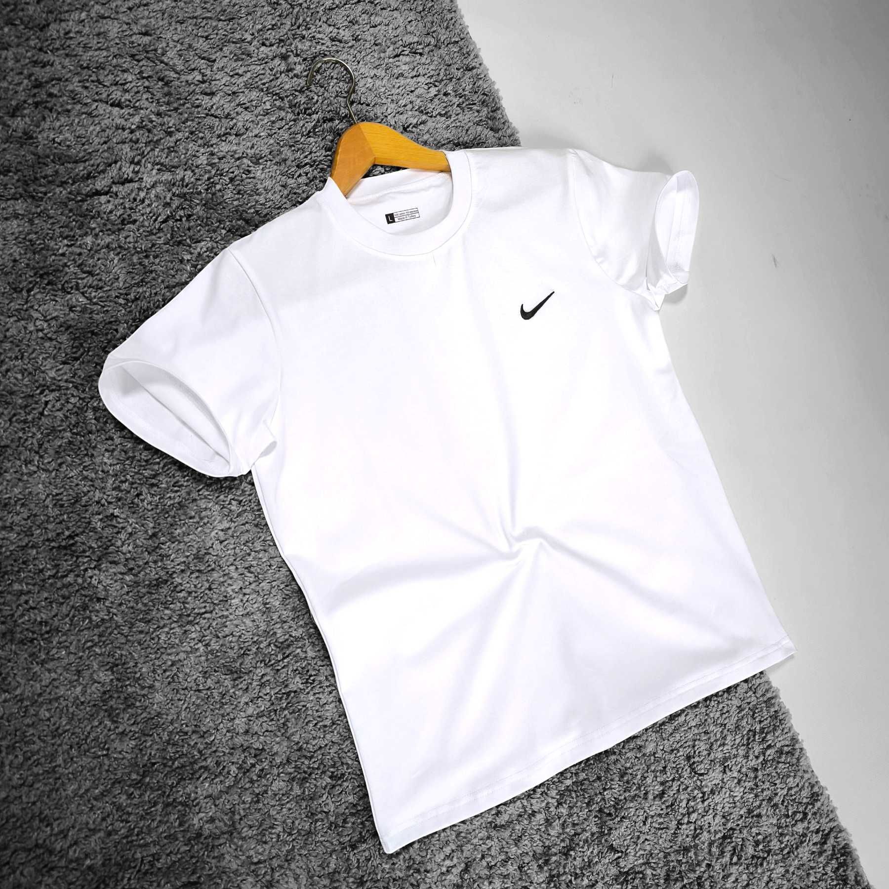 Чоловіча футболка Nike біла (ТОП якість - вишивка)