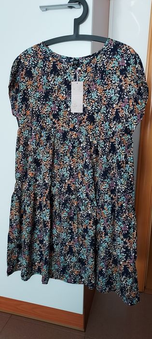 Vestido novo com etiqueta