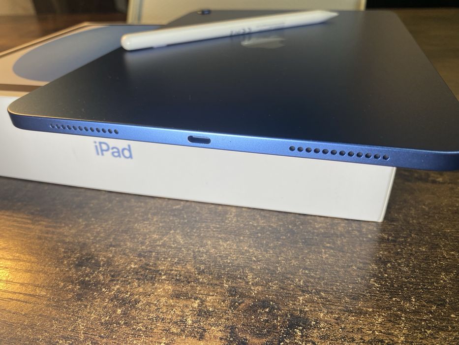 IPad 10gen + rysik Baseus + etui