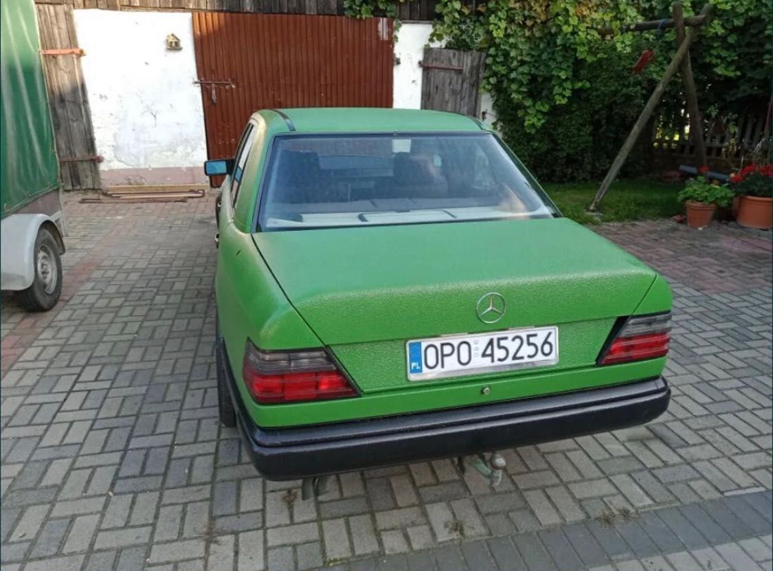 Mercedes w124 3.0 disel (bez rdzy)