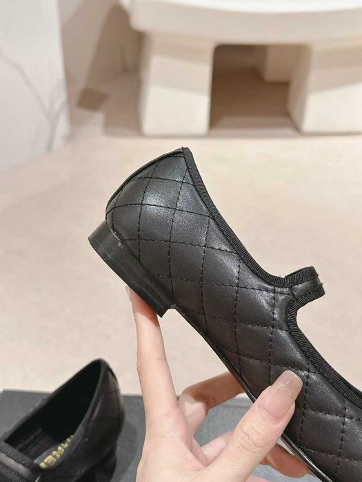 Buty, sandaly klapki, skora 210206