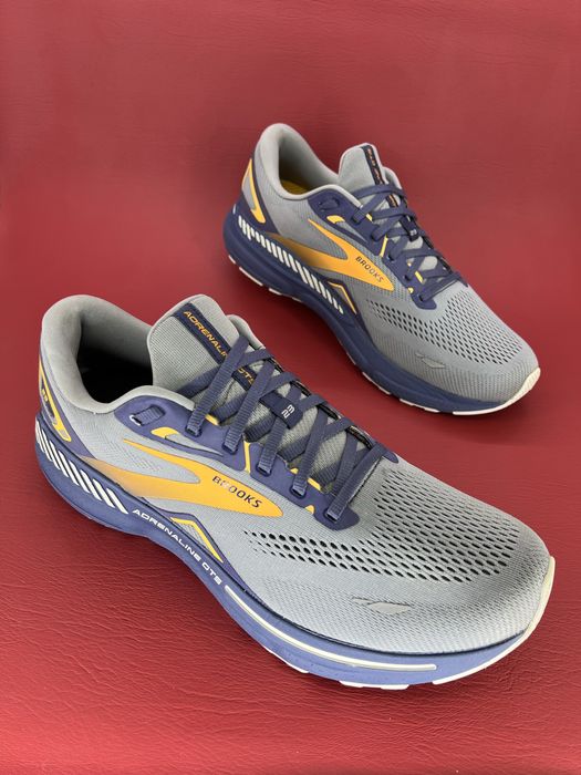 Кросівки 46,5р.  Brooks Adrenaline GTS 23