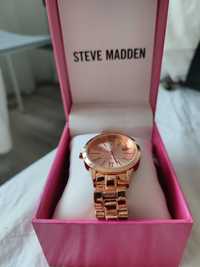 Steve Madden zegarek zloty