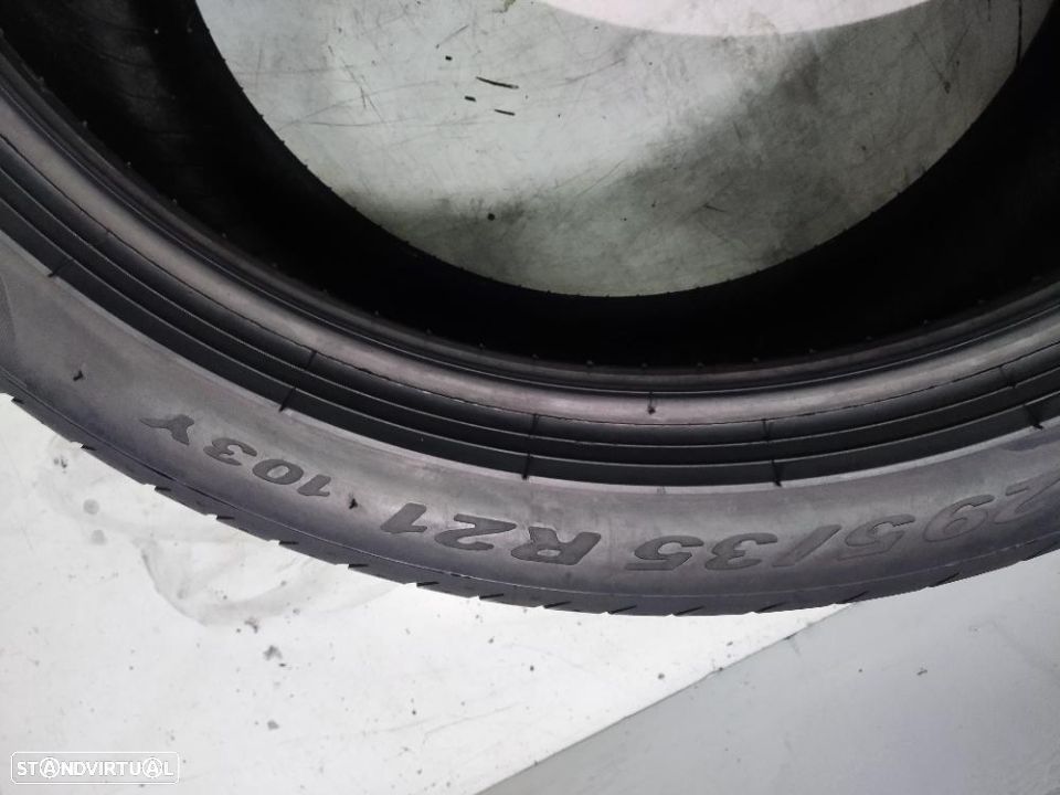 2 pneus semi novos 295-35r21 pirelli - oferta dos portes