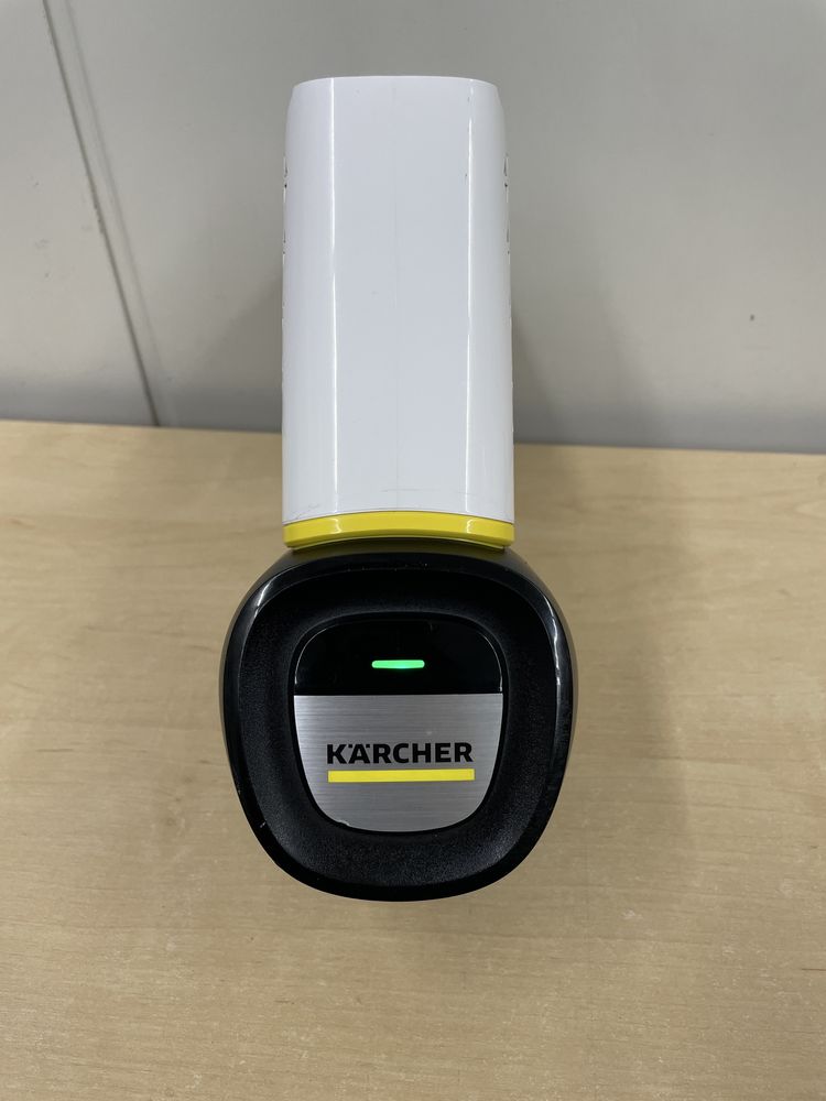 Odurzacz Body pionowy Karcher VC 4 elektronika Głośna Praca