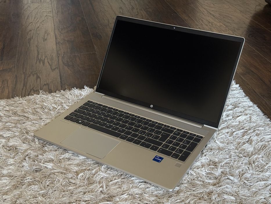 Ноутбук HP ProBook 450 G10 / i7-1355U / 16 ГБ / 512 ГБ