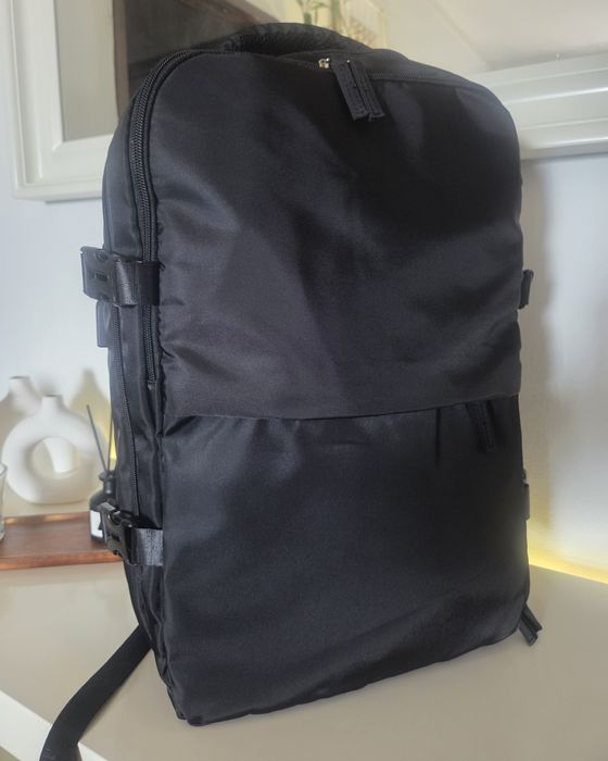 Mochila de viagem preta II