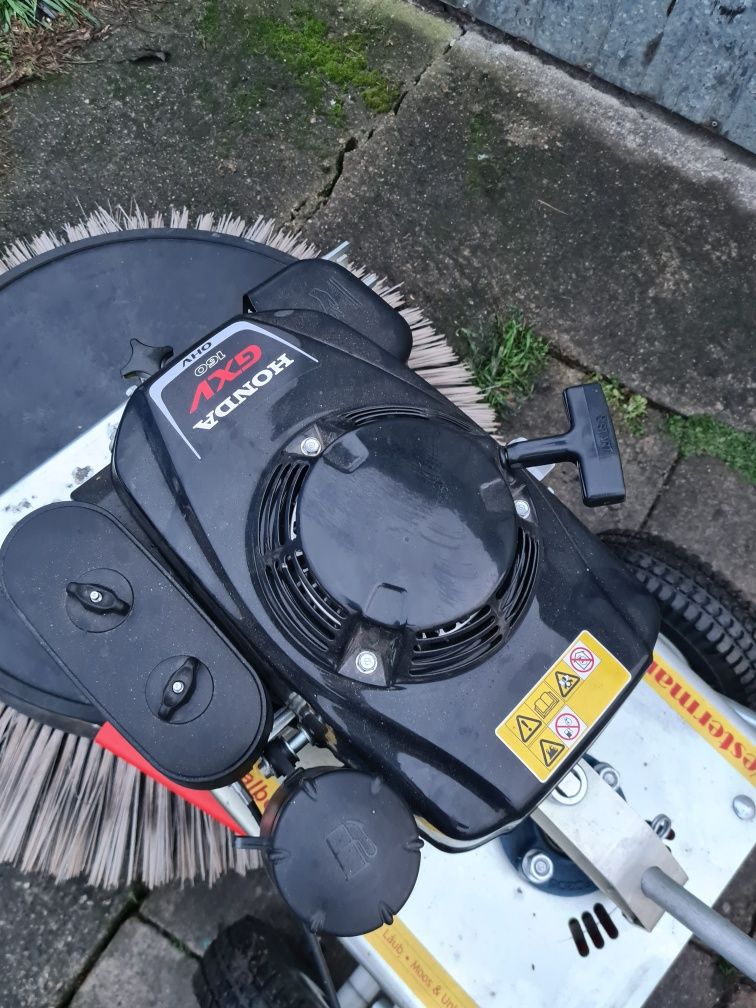 Zamiatarka ręczna Westermann WR870 silnik honda  2021rok nowa
