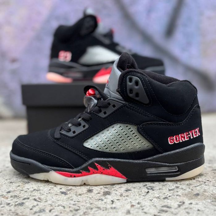 Кросівки чоловічі Nike Air Jordan 5 Off Noir Gore-tex 38-45розмір