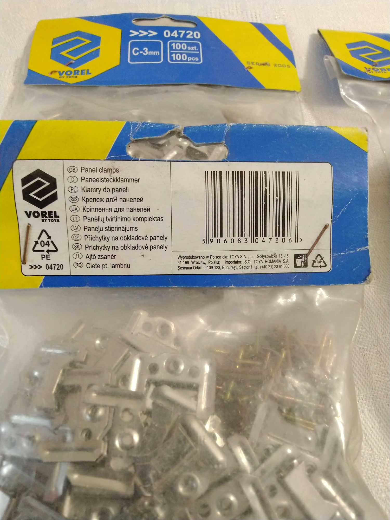 Klamry do paneli, boazerii 3mm. Vorel 04720 - 373 szt.