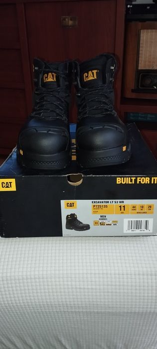 Buty Caterpillar nowe.
