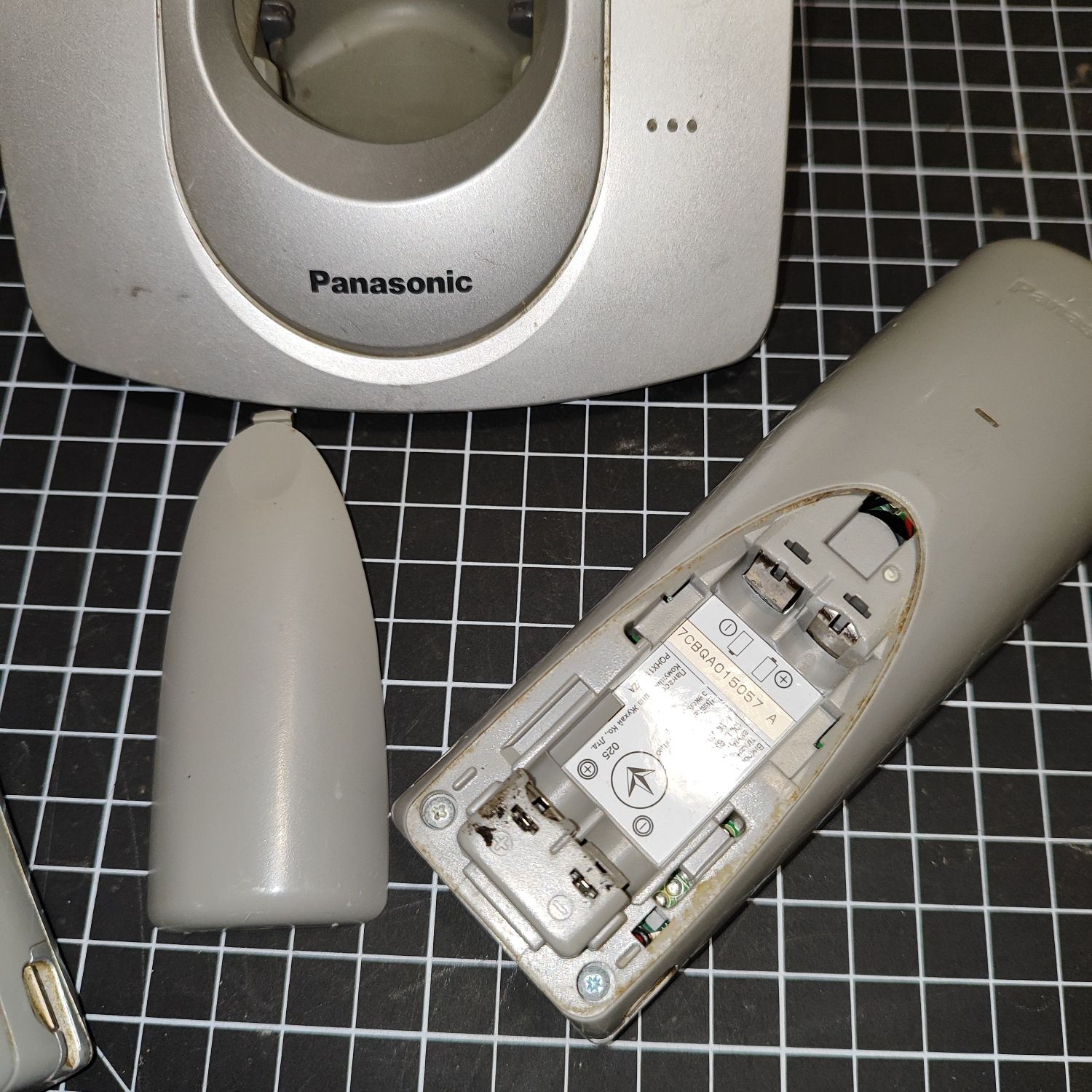 Комплект радіотелефонів DECT Panasonic KX-TG1107UA