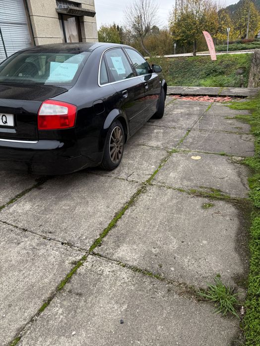 Vendo Audi A4 em bom estado
