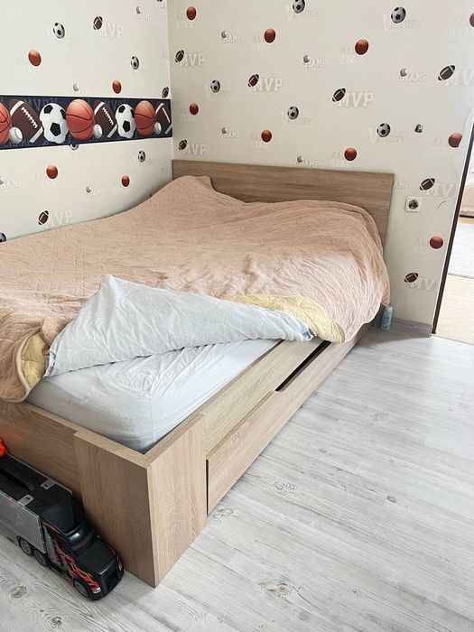 Продам Ліжко ламінат 1,40x2