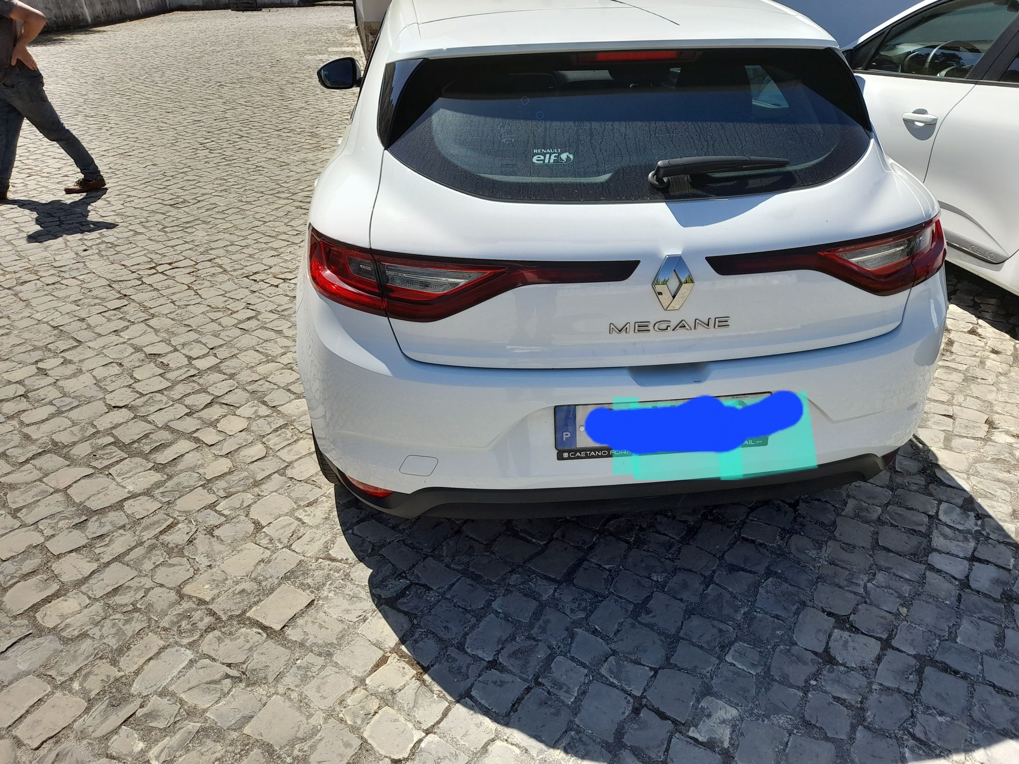 Megane 90.000   kn