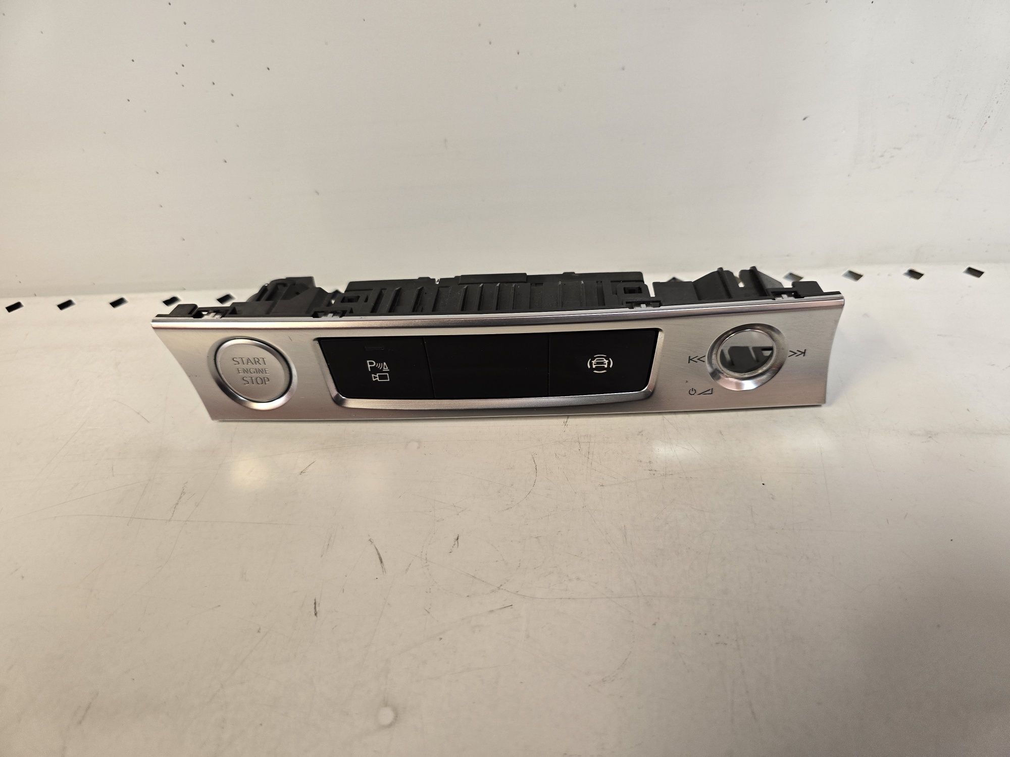Panel chrom start stop pdc kamery audi a6 c8
