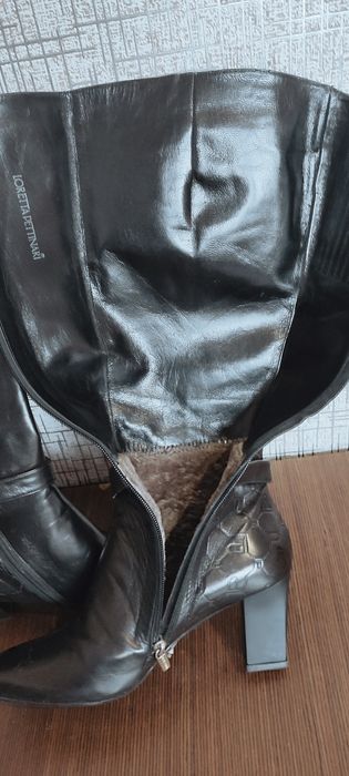 Взуття.Шкіра. Розмір 40, 41. Устілка 26-26,5см.