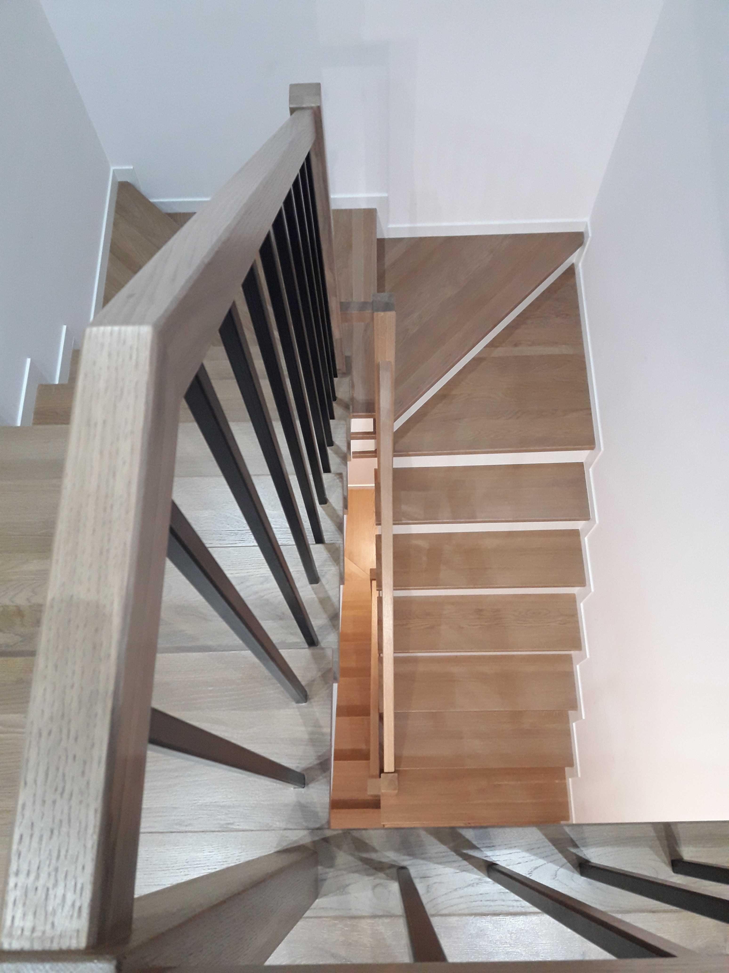 Trepy schody dębowe dąb jesion blat balustrady