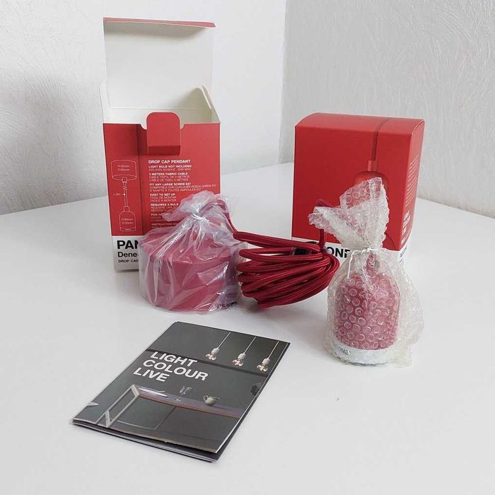 Candeeiro Pantone Deneb Vermelho