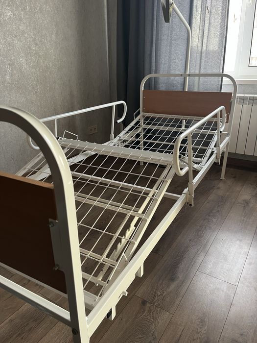 Ліжко для лежачих хворих