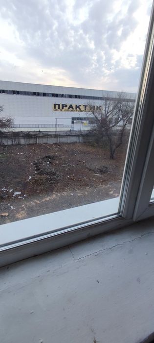 Продам административно - производственное здание 3 этажа на Морозова