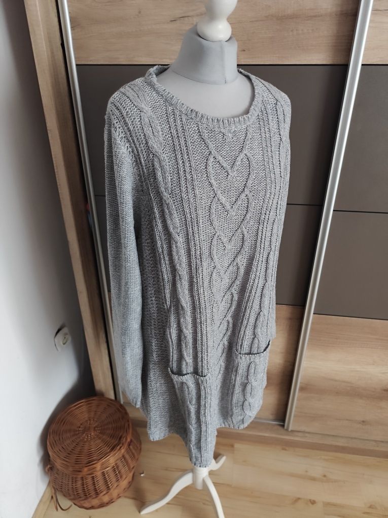 Szary długi sweter r 50